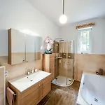 Nussbaumer - Business-und In Bester Lage * Arnstadt