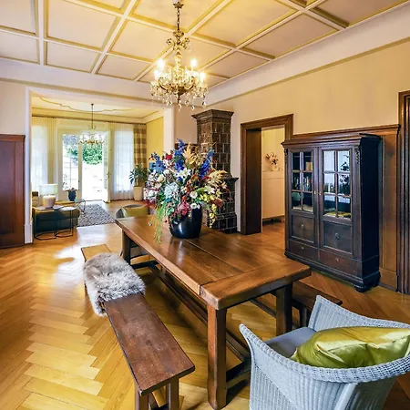Nussbaumer - Business-und In Bester Lage Apartment *